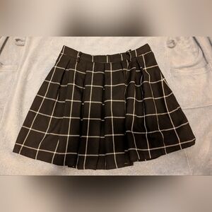 Hot Topic Black and White Checkered Skater Skirt